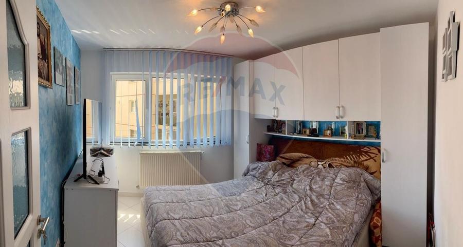 Apartament cu 4 camere de vanzare in zona Ultracentral - 6