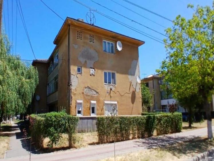 Garsoniera Loc Streisangeorgiu, Jud Hunedoara - 1