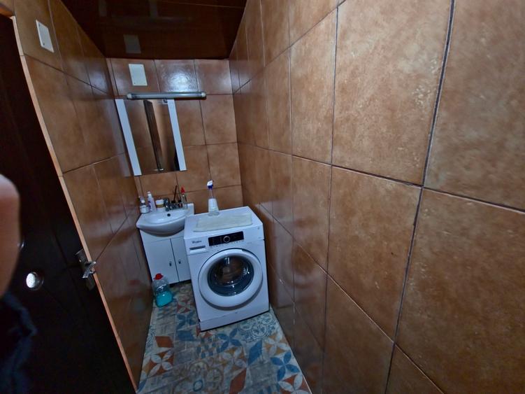 Casă individuală renovabila si spațiu comercial P+1  Zona Coiciu - 15