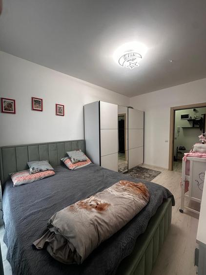 SECTOR 4- APARTAMENT 3 CAMERE 2 BAI - Etaj 1 - 4