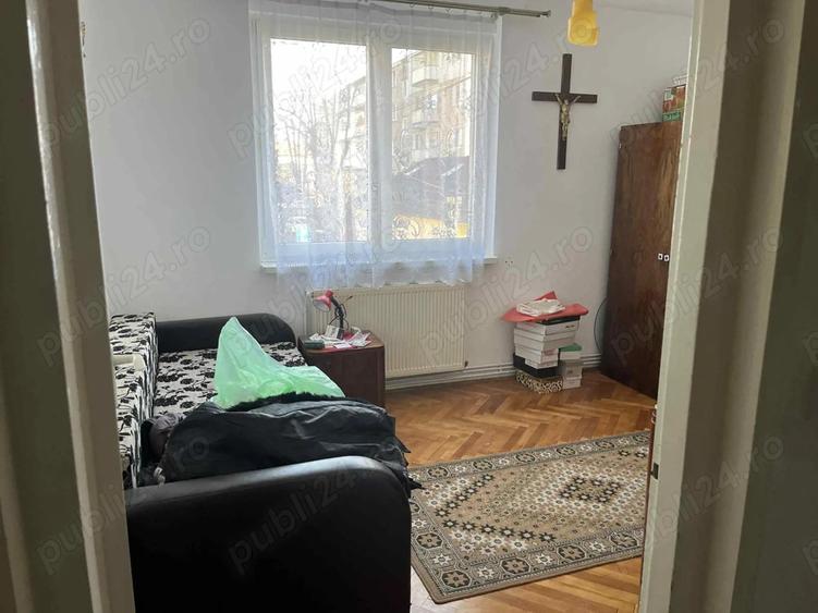 De vanzare apartament cu 2 camere str.soimilor - 1