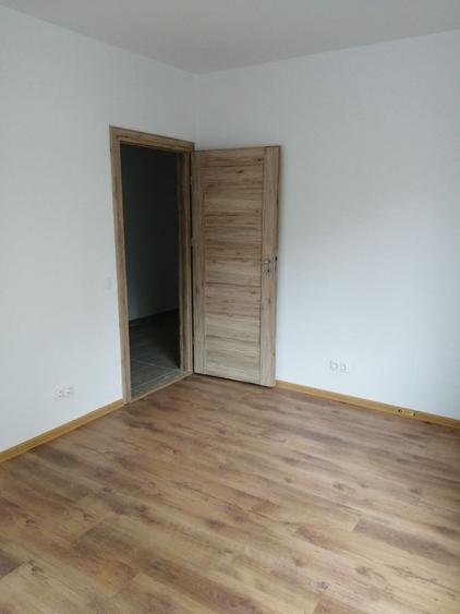 Apartament 2 Camere, Decomandat, Berceni - 12 Min Metrou - 9