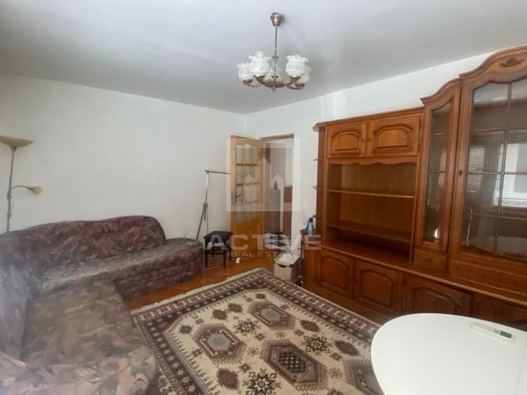 Apartament cu 4 camere decomandate || Plopilor - 6