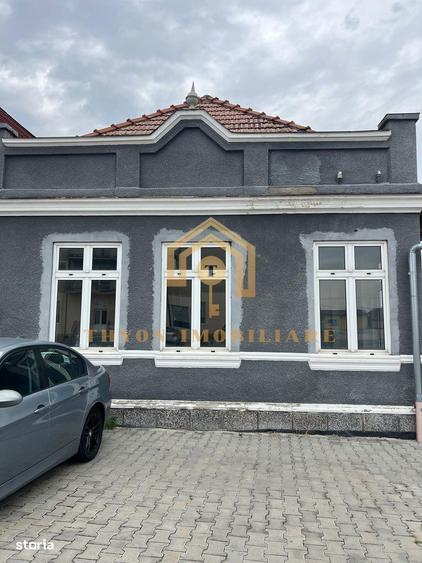 Spa?iu comercial de inchiriat cu deschidere la drumul principal - 1