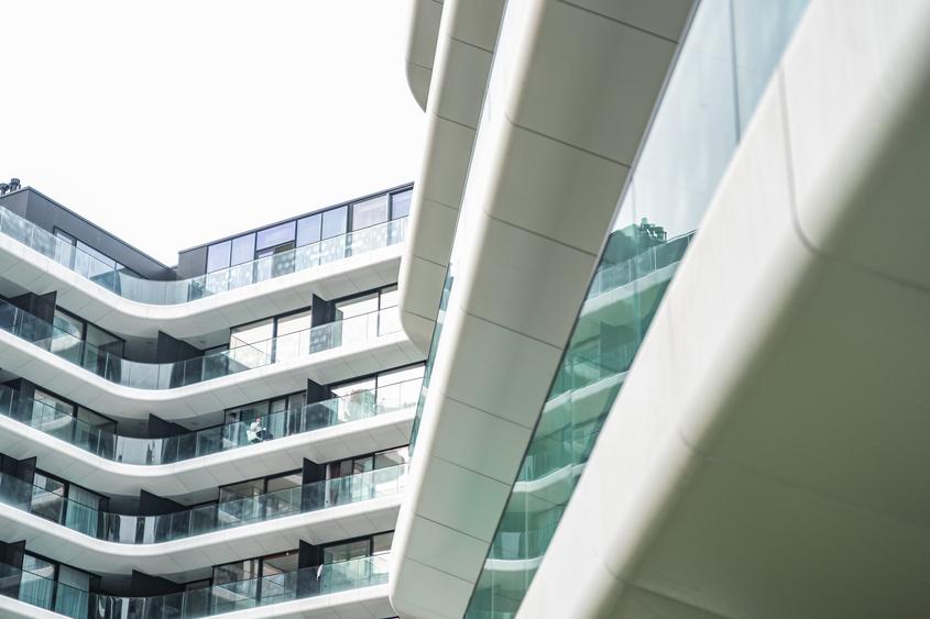 APARTAMENT 2 CAMERE MOBILAT - FLOREASCA - PISCINA -COMISION 0% - 2