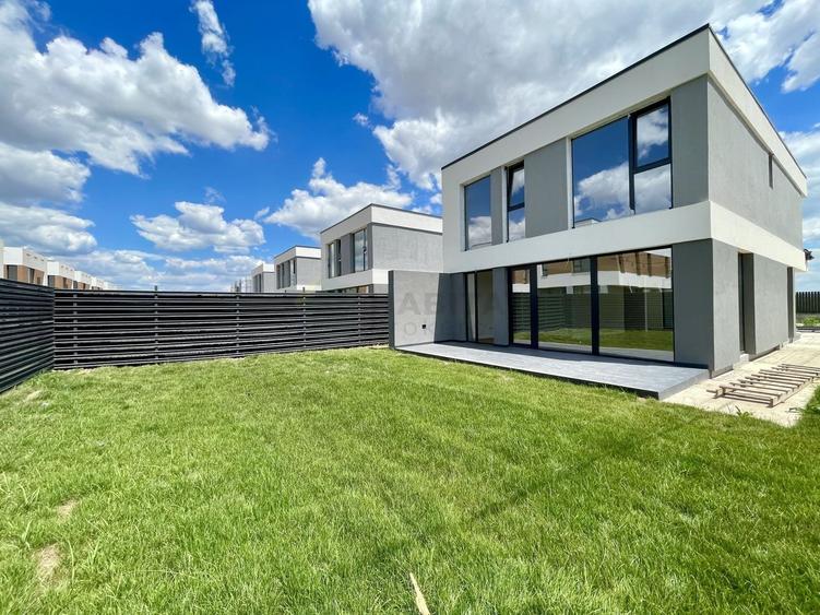 Vila Individuala 5 camere Tunari - 3