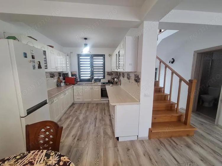 Casa tip triplex 4 camere 2 bai de vanzare in ?elimbar - 10