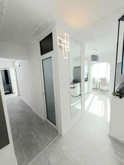 Ap. 3 camere decomandat, 2 bai, etaj 1, LUX, complet renovat Micalaca Miorita - 1