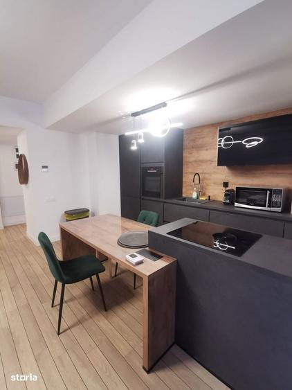 Apartament cu 3 camere decomandat în 13 Septembrie