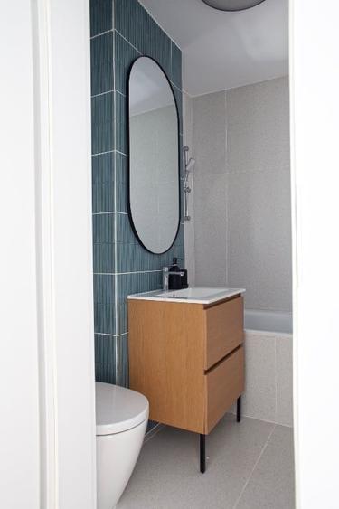 Apartament cu 2 camere semidecomandat în Victoriei