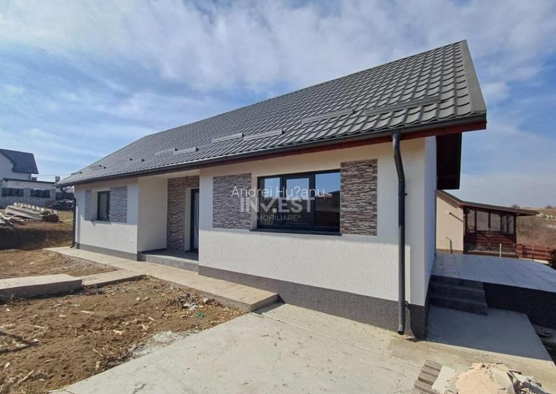 Casa cu 3 camere , Miroslava