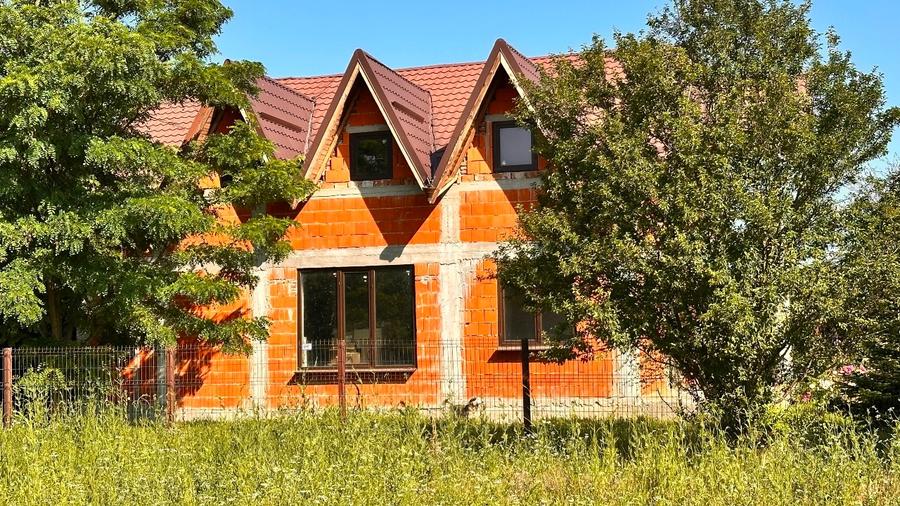 Vand Casa la rosu in Racari, 176mp utili, p+1 cu teren 3631 mp - 5