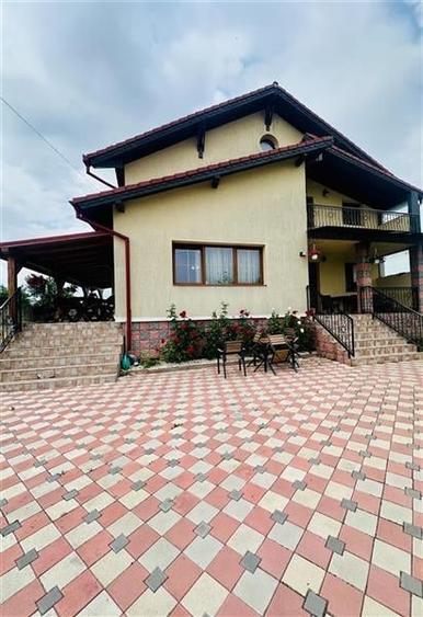 Casa generoasa cu pretios teren de 2.400 mp, Sanpetru, Brasov - 2