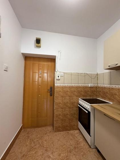 Garsoniera de inchiriat in zona Metrom - str. Barbu Lautaru - Carpatilor - 7