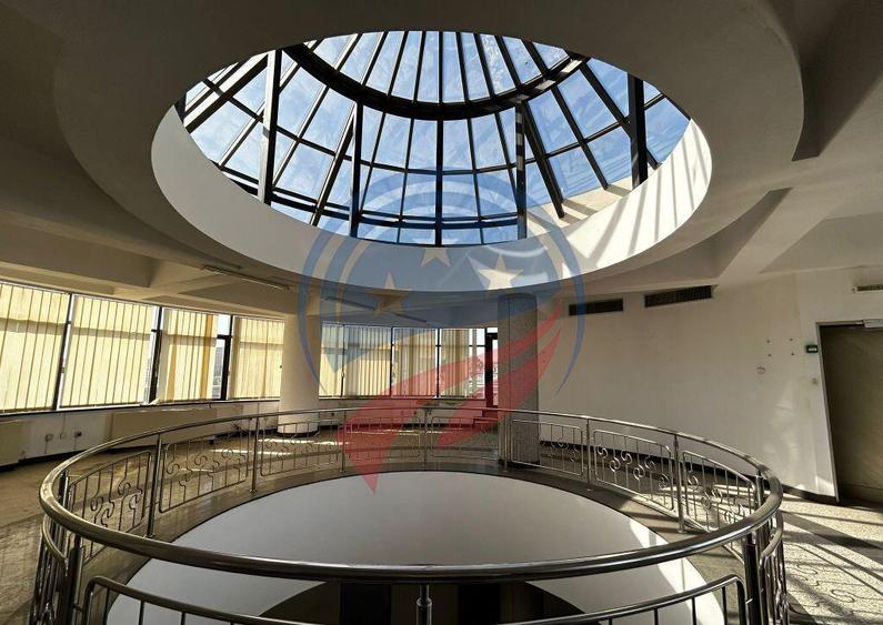 Spatiu comercial de inchiriat in zona Ultracentral/Craiova - 1