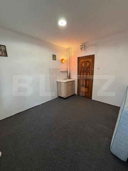 Camera de camin in zona Astra, ideala pentru investitie - 1