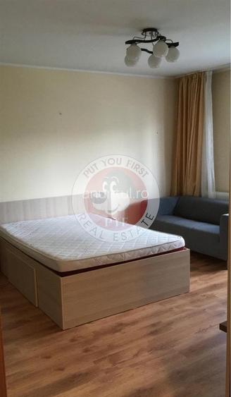 Dna Ghica | Garsoniera | Decomandat | 40mp | B11528