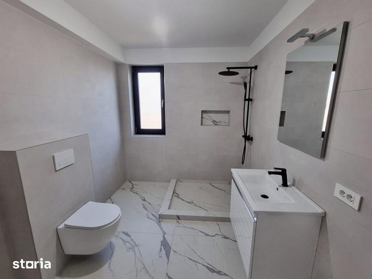Casă cu 5 camere cu Teren 357 Mp în Central