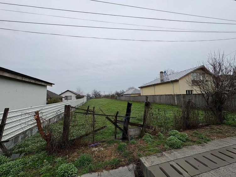 Teren 1652 mp în Golești – toate utilitățile! - 1