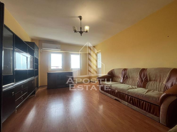 Apartament 4 camere, zona Alfa - 1