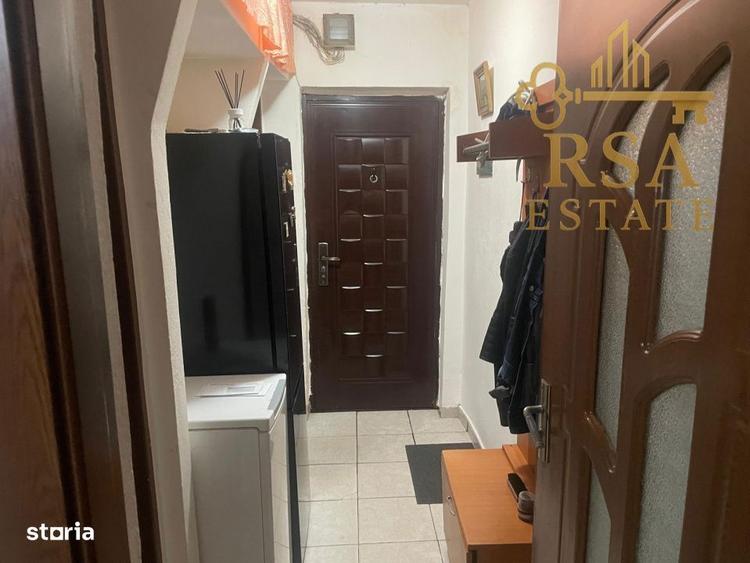 Apartament de vanzare 2 camere Brezoi Zona Unirii Etaj 4 - 2