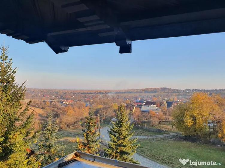 Pensiune 12 camere + 33 ari de teren Solca - 11