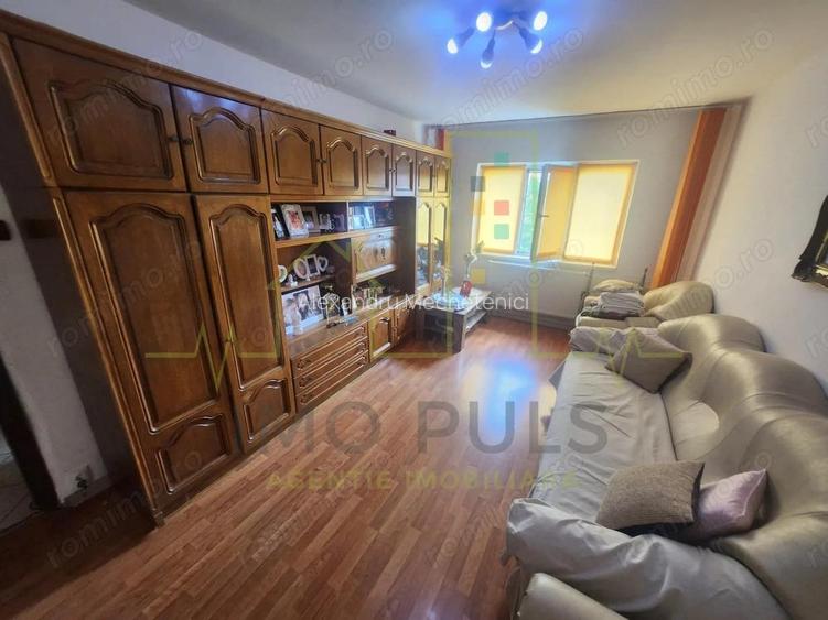 Apartament cu 3 camere. Decomandat. Lipovei. Bloc izolat. Apartament cu 3 camere. Decomandat. Lipovei. Bloc izolat.