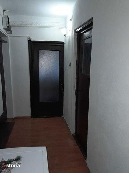 Vand apartament cu 2 camere decomandat - 6