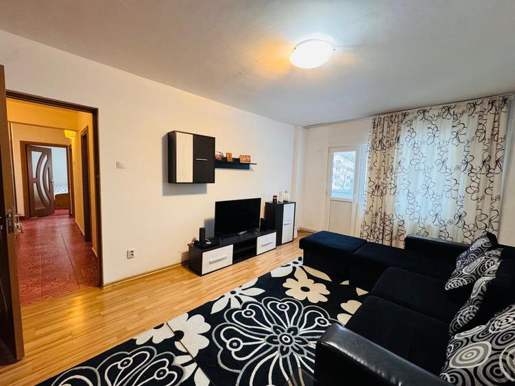 Apartament Cu 3 Camere si 2 bai,  În Sinaia, Zona Platou izvor! - 1