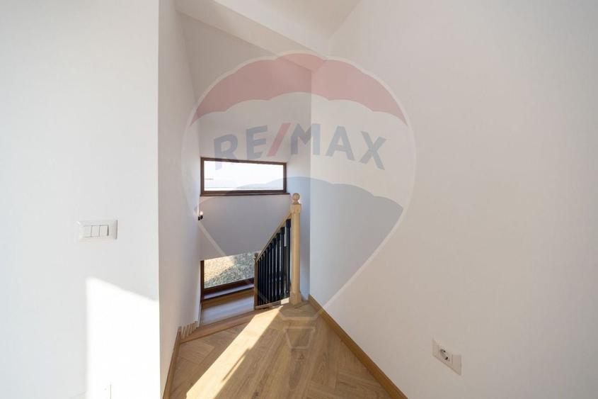 Casă de închiriat | Eleganță și rafinament - 21