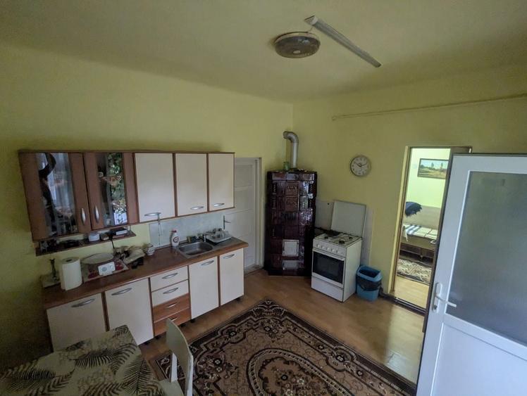 Casa de vanzare Ogra, Mures - 4 camere, anexe, 23.5 ari teren - 6