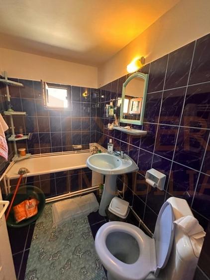 Casa de vanzare in centrul Cobadinului, COMISION 0% - 19