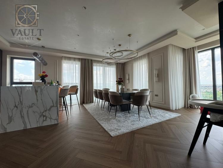 Penthouse cu 5 camere decomandat, mobilat în Pipera