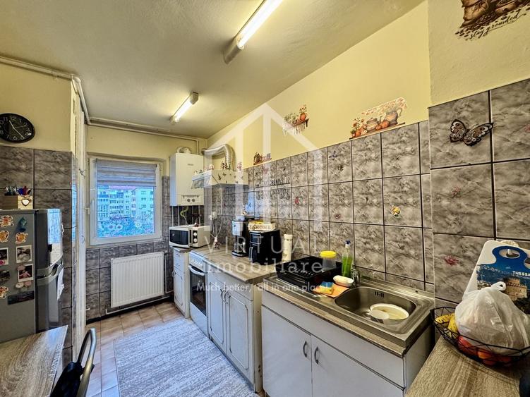 Apartament cu 3 camere, 55mp utili + 2 balconae, etaj 2/5, Valea Aurie - 2