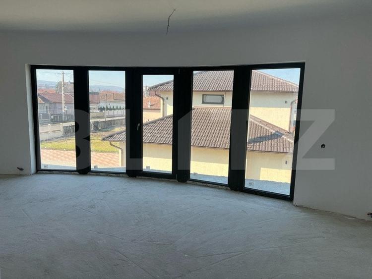 "Casa premium in Sangeorgiu de Mures - Eleganta si liniste" - 2