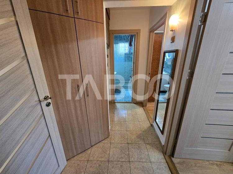 Apartament decomandat 3 camere balcon pivnita lift Vasile Aaron Sibiu - 19
