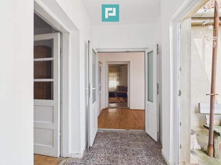 2 case separate + curte 1400 mp – Zona Dâmbovița - 10