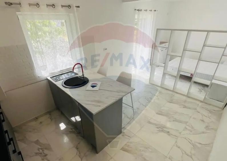 Garsoniera cu curte in bloc nou - Pet Friendly - 6