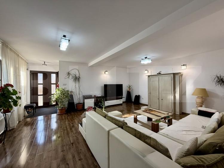 Casa spatioasa, perfecta pentru familie - 1