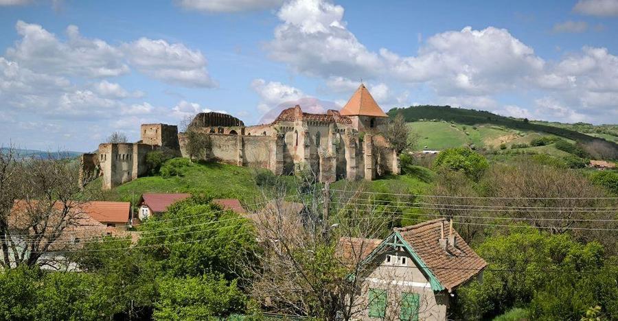 Teren intravilan 3.269 mp in Slimnicpanorama superba... - 4