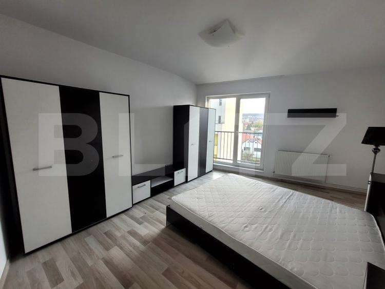 Apartament cu 3 camere decomandat, mobilat în Mărăști