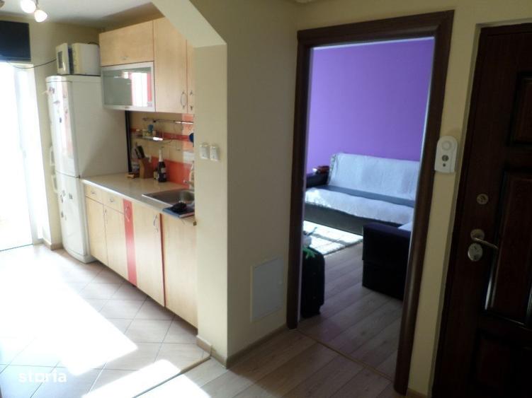 Apartament cu 3 camere decomandat în Mihai Bravu