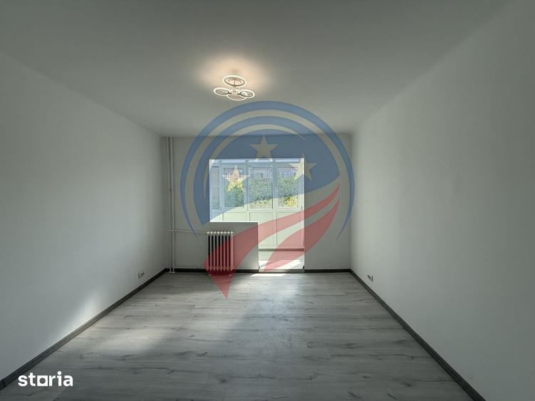 Apartament cu 2 camere decomandat în Rovine
