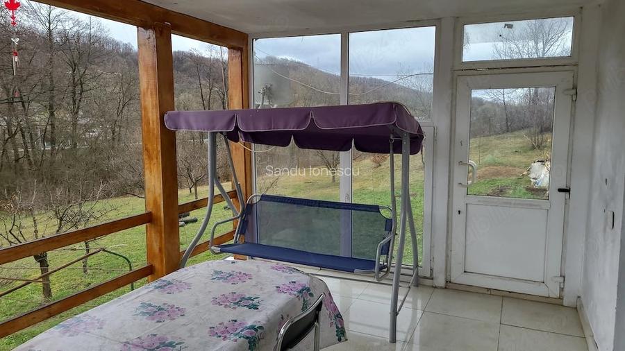 Casa de vanzare, Cotmeana, Arges, 6772 mp. 25km Pitesti