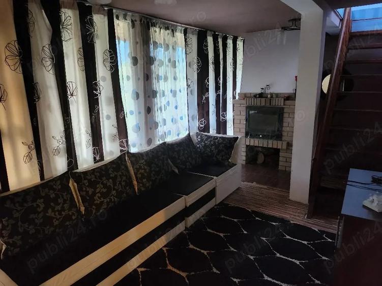 Casă cu Teren 3000 Mp în Pângărați