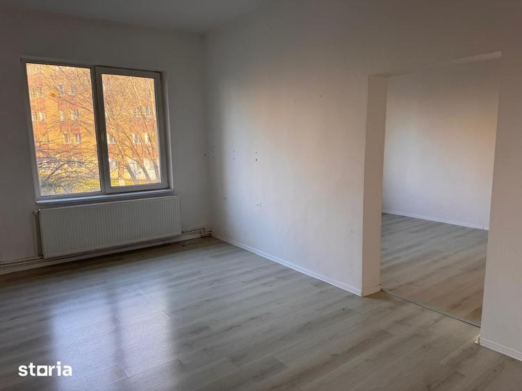 Spațiu comercial, de 584 mp, în Mureșeni