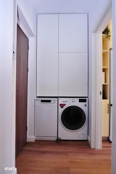 Apartament cu 3 camere decomandat în Exterior Vest