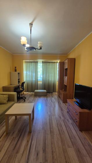 Apartament cu 3 camere decomandat în Tomis Nord