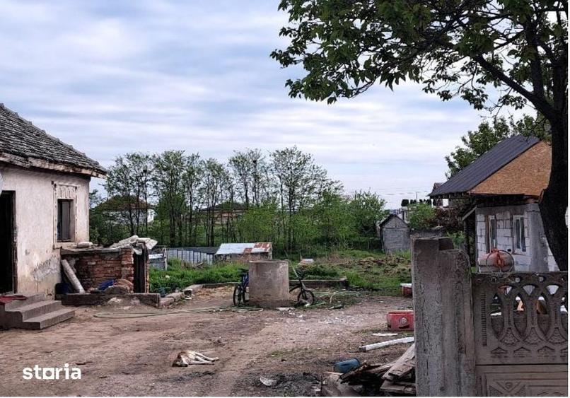Casă cu 2 camere cu Teren 1937 Mp în Ciupercenii Noi