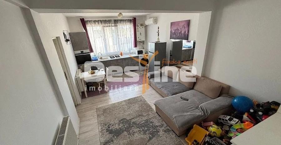 Apartament cu 2 camere decomandat, mobilat în Breazu